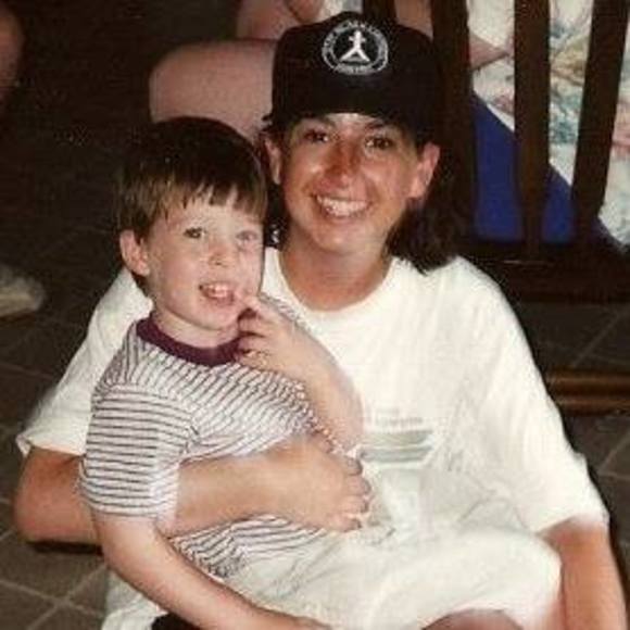 Meet your Posher, Jennifer - Picture 1 of 1